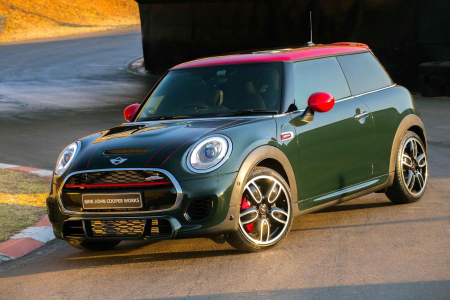  Mini Cooper S JCW 2015 года  (ZA) (фото 17 из 24)
